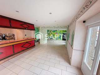 Bureaux et commerces 4 pièces