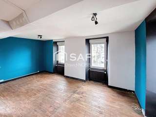 Bureaux et commerces 4 pièces