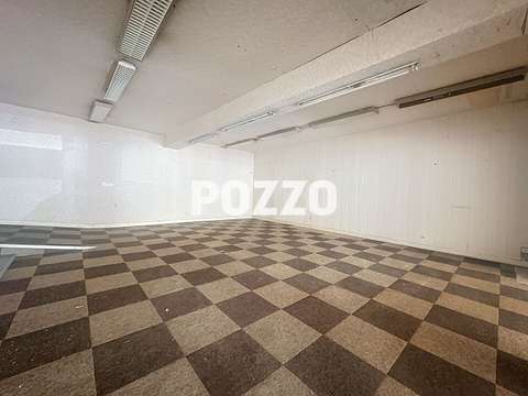 Bureaux et commerces 4 pièces