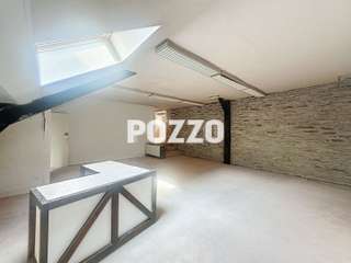 Bureaux et commerces 4 pièces