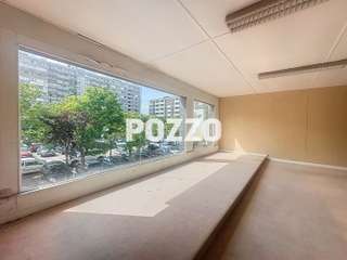 Bureaux et commerces 4 pièces