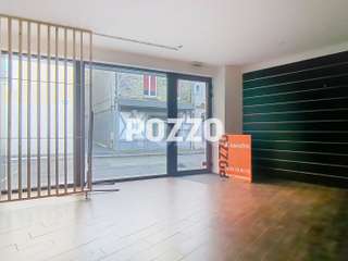 Bureaux et commerces 6 pièces