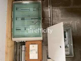 Bureaux et commerces 4 pièces