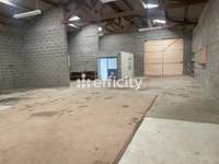Bureaux et commerces 4 pièces