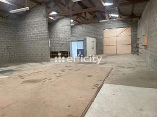 Bureaux et commerces 4 pièces