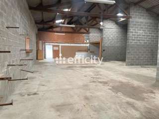 Bureaux et commerces 4 pièces