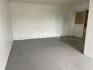 Bureaux et commerces 4 pièces