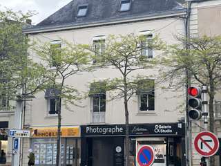 Bureaux et commerces 9 pièces