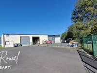 Bureaux et commerces 4 pièces