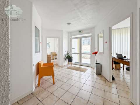 Bureaux et commerces 5 pièces