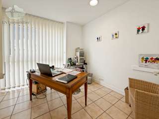 Bureaux et commerces 5 pièces
