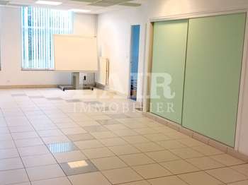 Bureaux et commerces 7 pièces