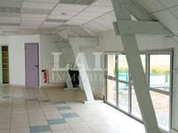 Bureaux et commerces 7 pièces