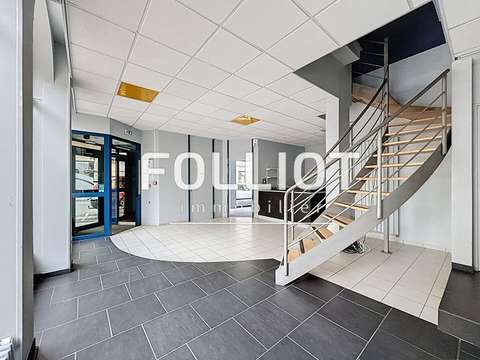 Bureaux et commerces 6 pièces Bureaux et commerces 6 pièces