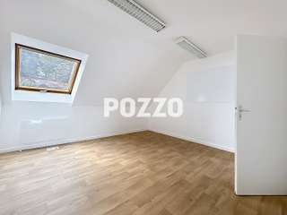 Bureaux et commerces 4 pièces