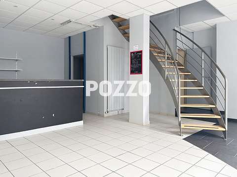Bureaux et commerces 6 pièces
