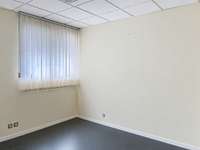 Bureaux et commerces 6 pièces