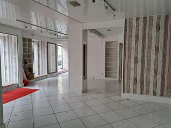 Bureaux et commerces 3 pièces
