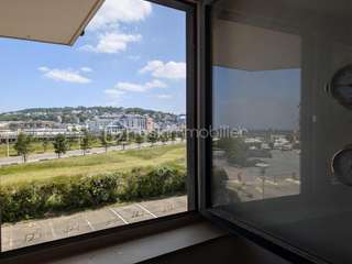 Bureaux et commerces 5 pièces