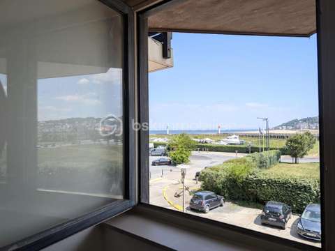 Bureaux et commerces 5 pièces