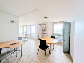 Bureaux et commerces 5 pièces