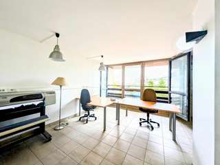 Bureaux et commerces 5 pièces