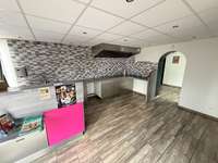 Bureaux et commerces 5 pièces