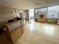 Bureaux et commerces 5 pièces