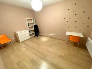 Bureaux et commerces 5 pièces