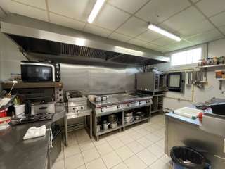 Bureaux et commerces 5 pièces