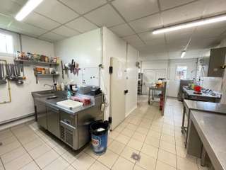 Bureaux et commerces 5 pièces