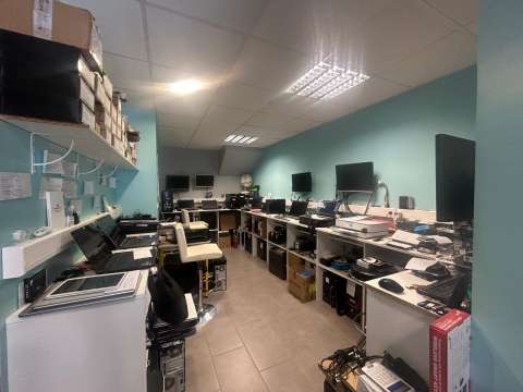 Bureaux et commerces 3 pièces