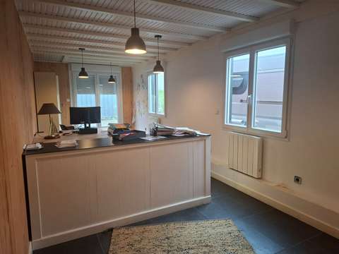 Bureaux et commerces 6 pièces