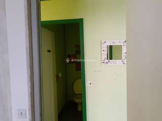 Bureaux et commerces 4 pièces