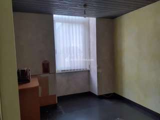 Bureaux et commerces 4 pièces