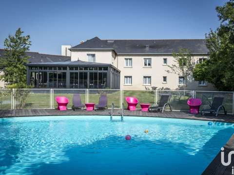 Bureaux et commerces Doué-en-Anjou 49