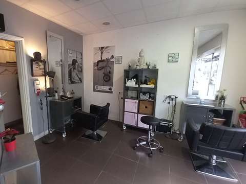 Bureaux et commerces Falaise 14