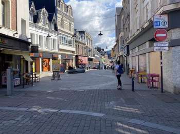 Bureaux et commerces 4 pièces