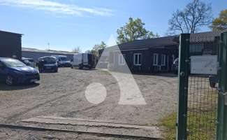 Photo Bureaux et commerces Feneu