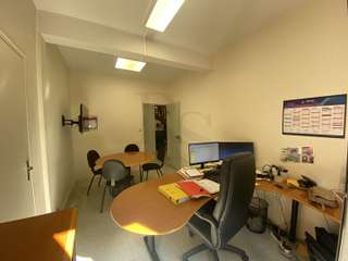 Bureaux et commerces 5 pièces