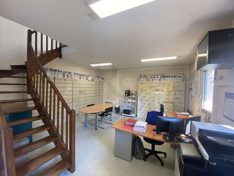 Bureaux et commerces 5 pièces