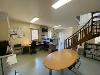 Bureaux et commerces 5 pièces