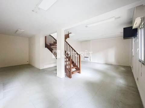 Bureaux et commerces 4 pièces