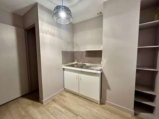 Bureaux et commerces 6 pièces