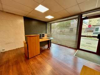 Bureaux et commerces 6 pièces