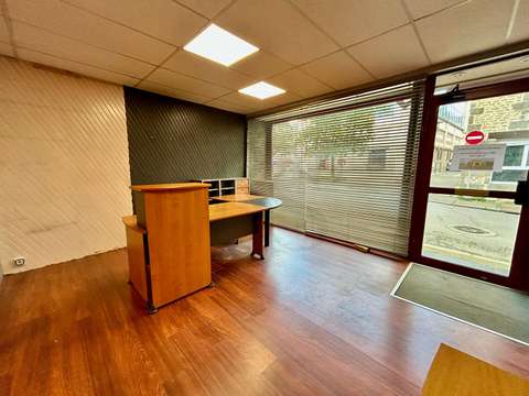 Bureaux et commerces 6 pièces