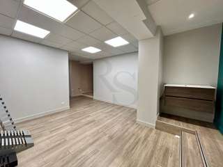 Bureaux et commerces 6 pièces