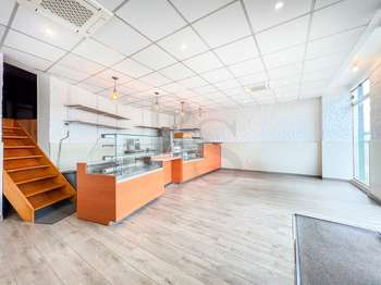 Bureaux et commerces 2 pièces