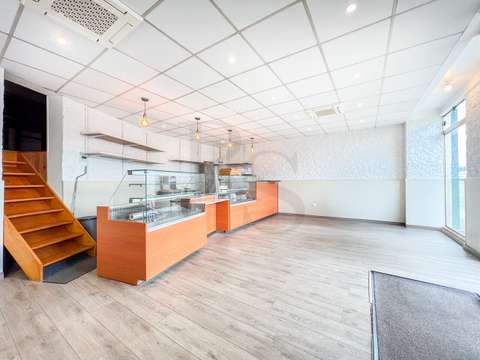 Bureaux et commerces 2 pièces