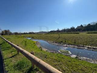 Bureaux et commerces 8 pièces